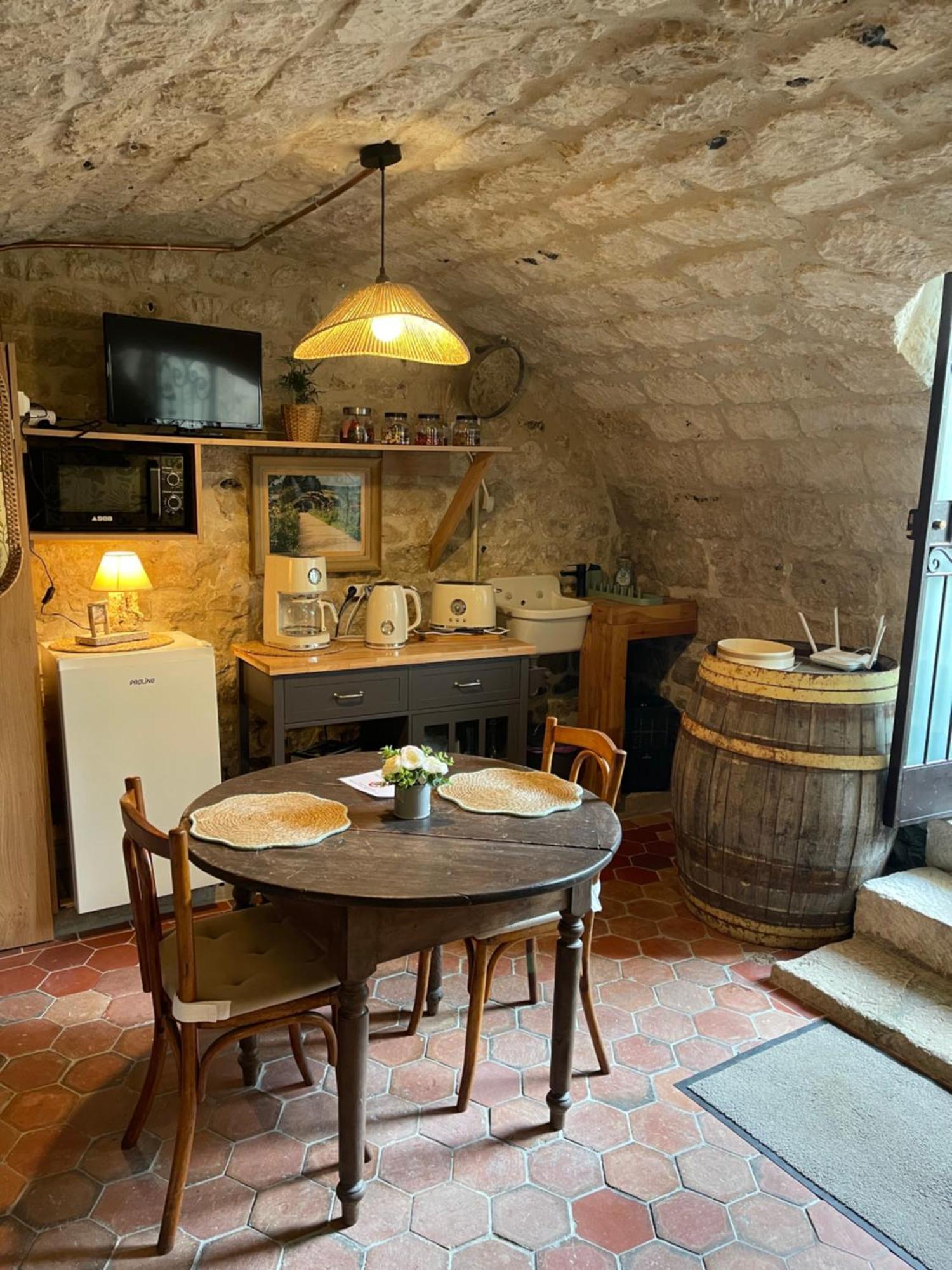 Sous La Glycine Bed & Breakfast Giverny Exterior photo