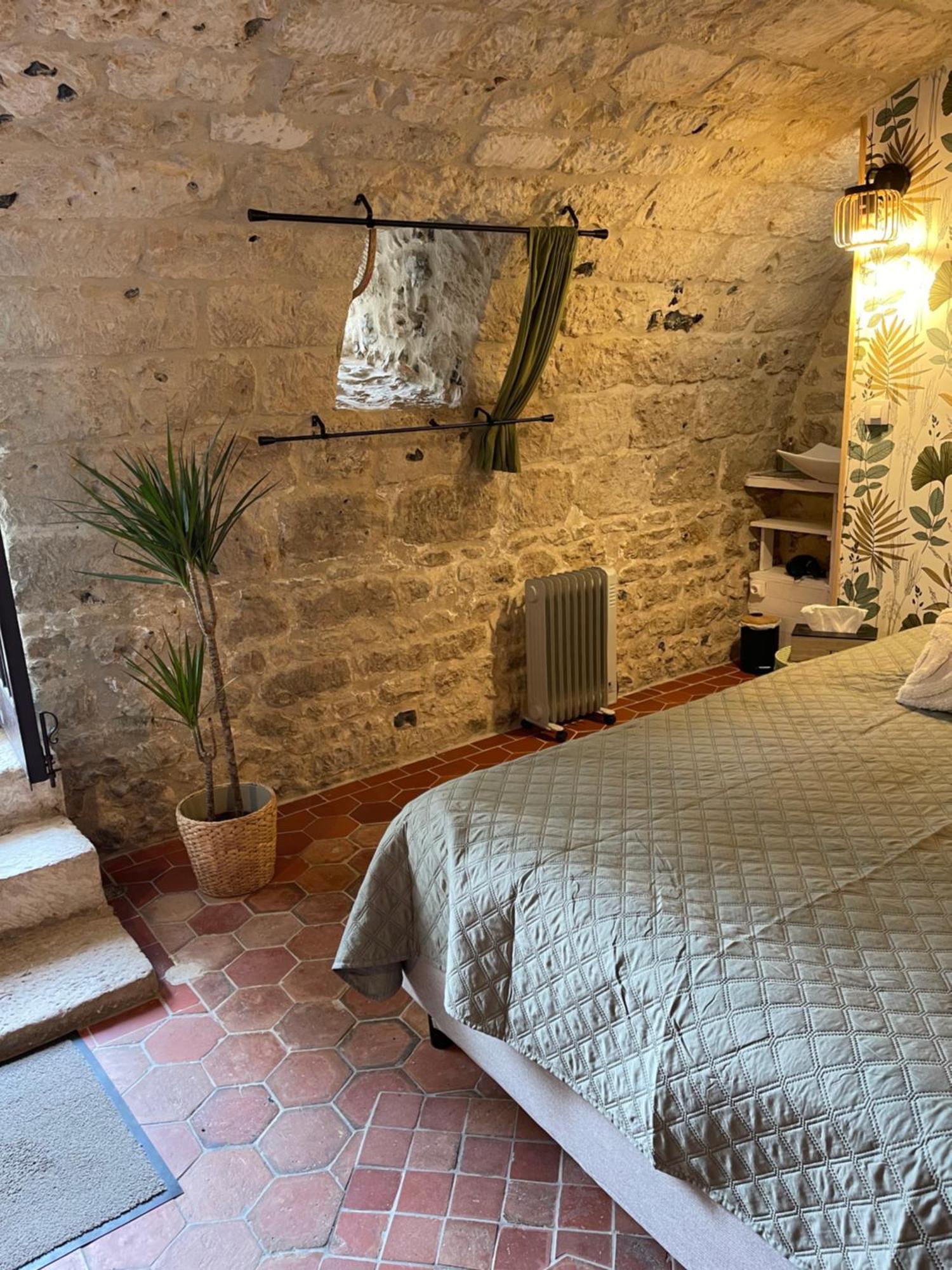 Sous La Glycine Bed & Breakfast Giverny Exterior photo